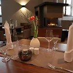 Kraemerbruecke Hotel 4*