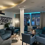 Hotel Kraemerbruecke 4*