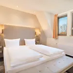 Hotel Kraemerbruecke 4*