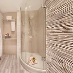 Kraemerbruecke Hotel 4*