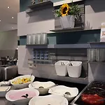 Kraemerbruecke Hotel