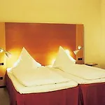 Kraemerbruecke Hotel