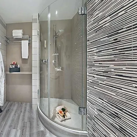 Ξενοδοχείο Kraemerbruecke 4*