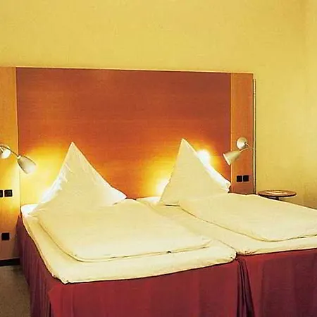 Kraemerbruecke Hotel