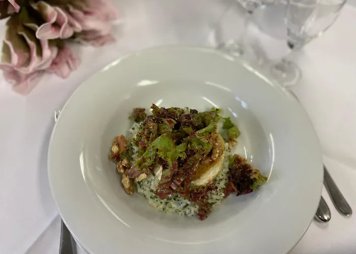 Otel Kraemerbruecke 4*