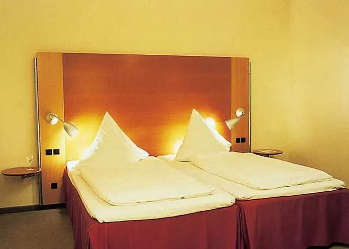 Kraemerbruecke Hotel